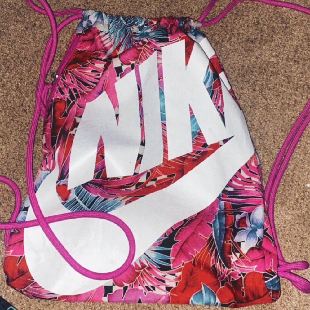 Nike hawaiian floral draw string bag